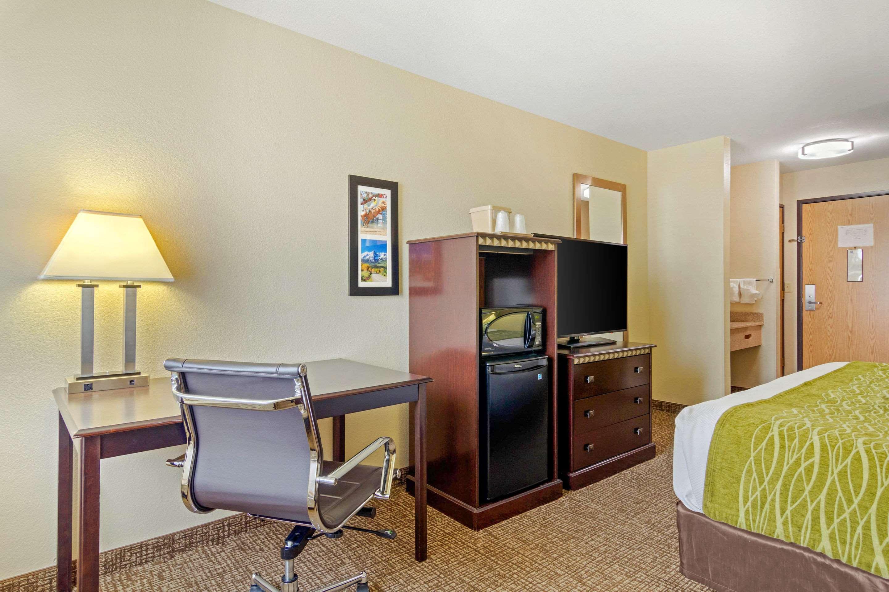 Comfort Inn & Suites Greeley Εξωτερικό φωτογραφία