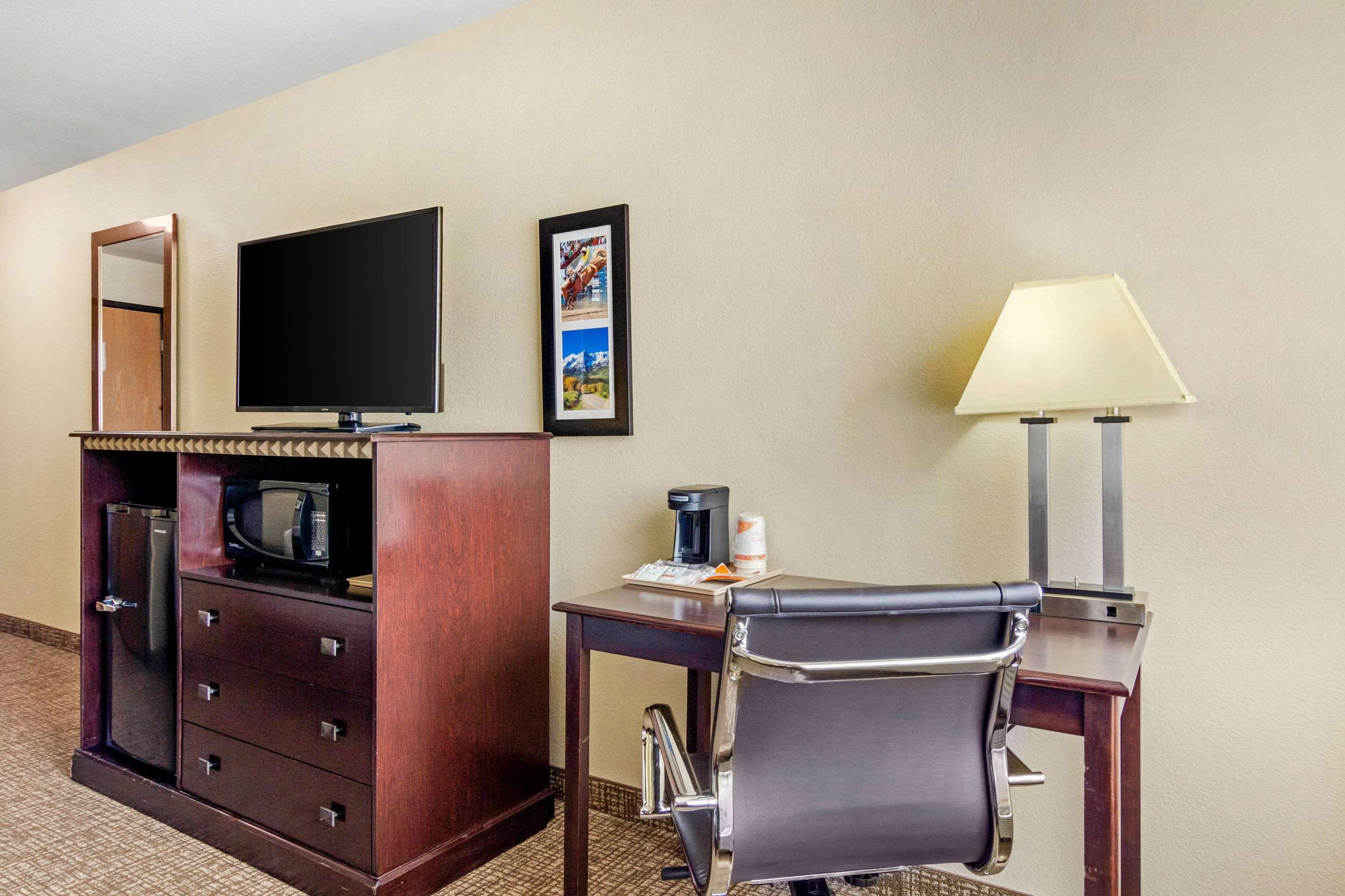 Comfort Inn & Suites Greeley Εξωτερικό φωτογραφία