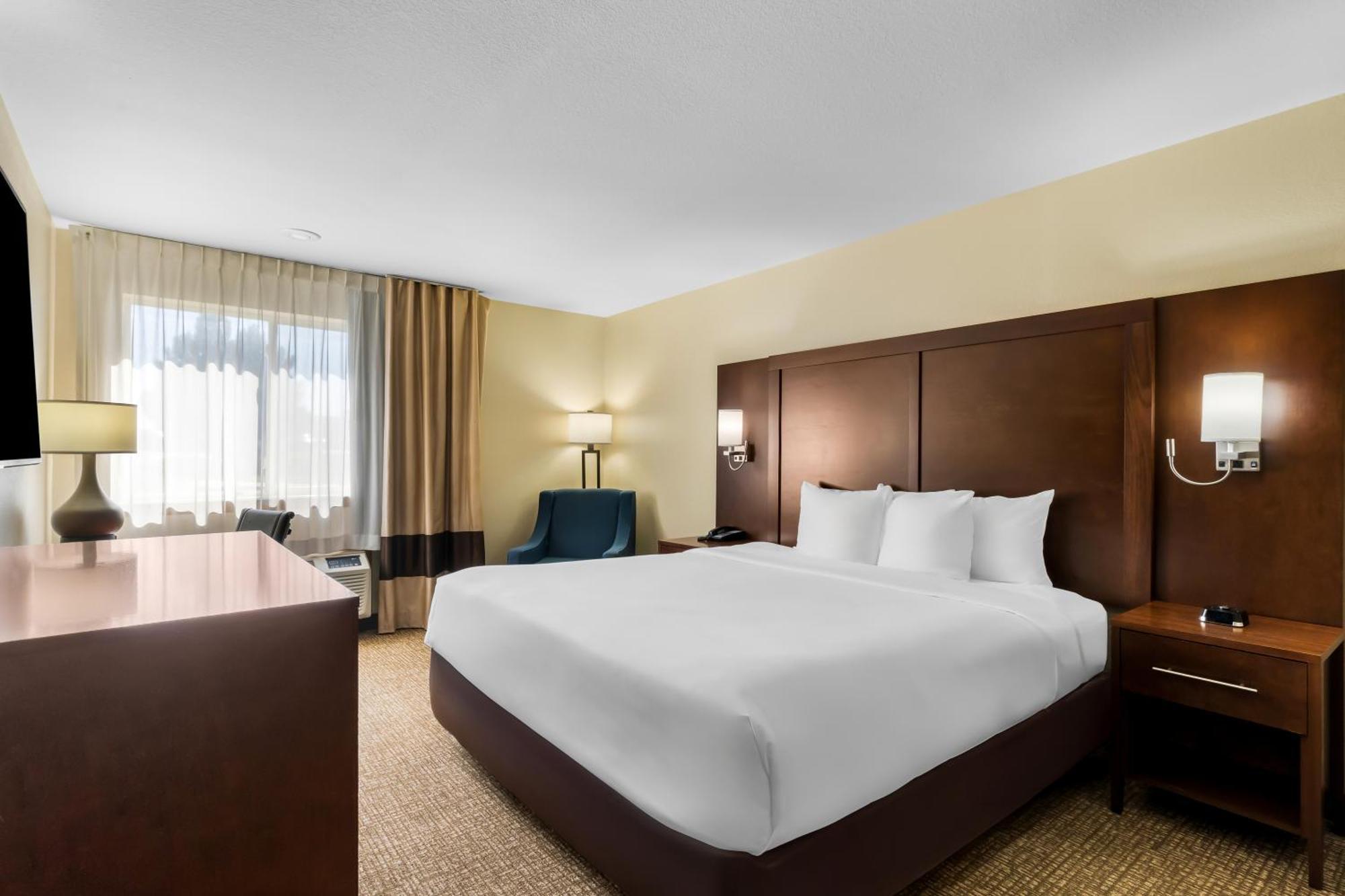 Comfort Inn & Suites Greeley Εξωτερικό φωτογραφία