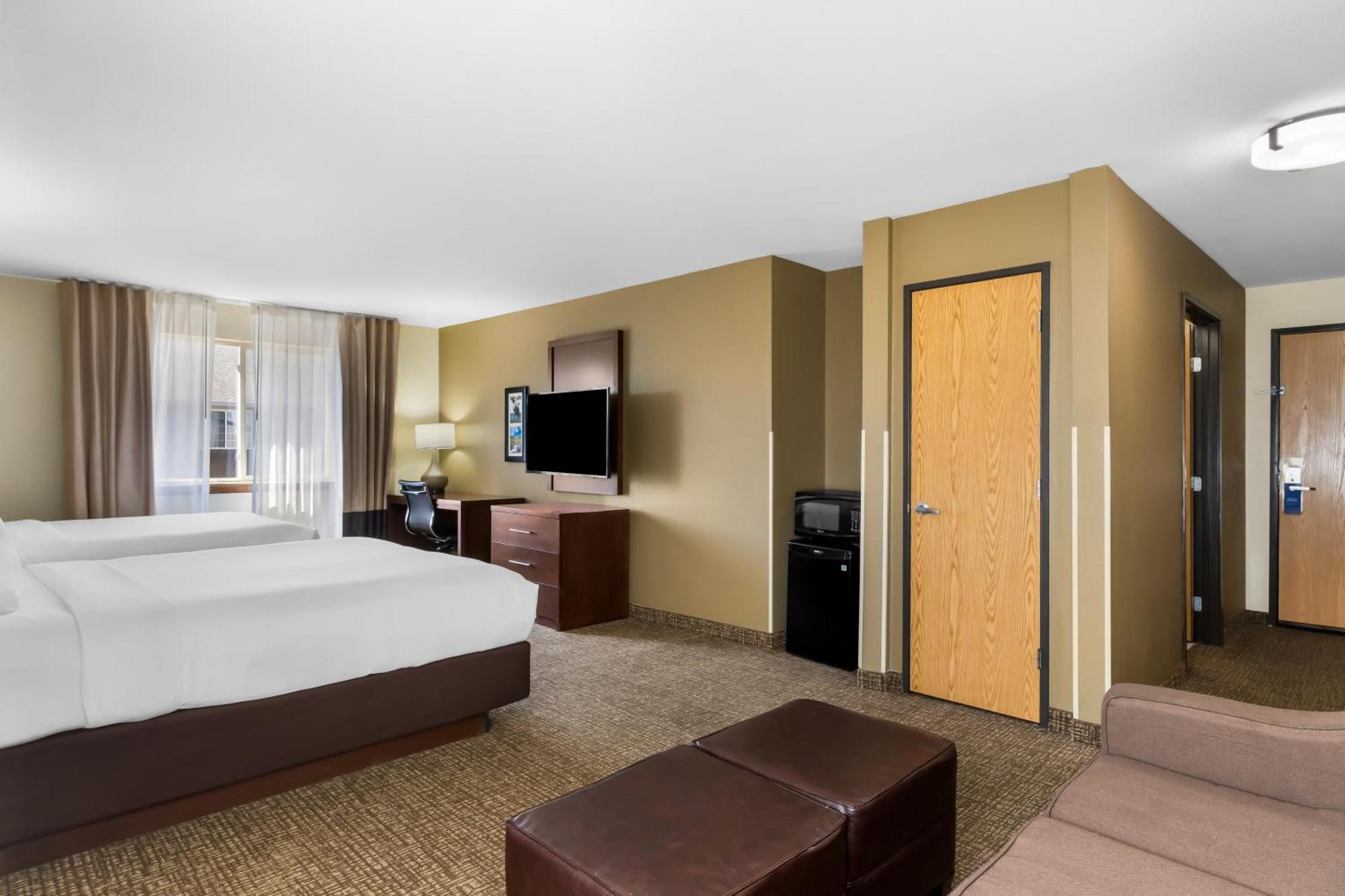 Comfort Inn & Suites Greeley Εξωτερικό φωτογραφία